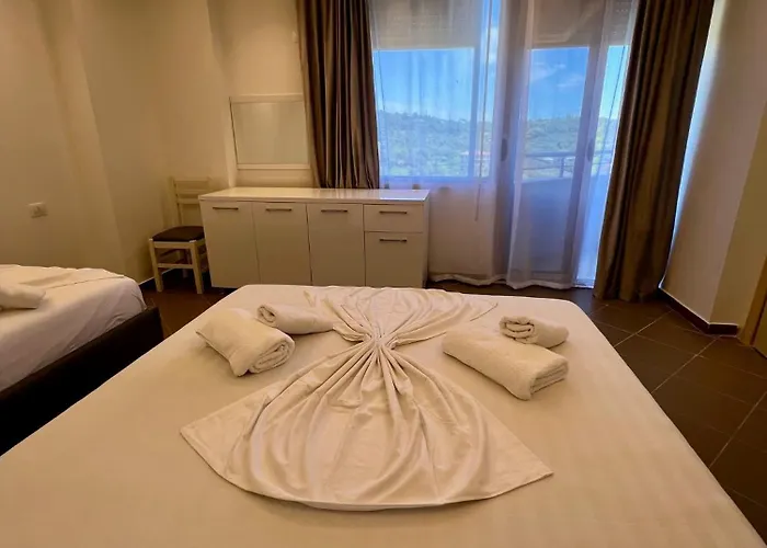 Summer Palace Lägenhet Golem (Tirana)