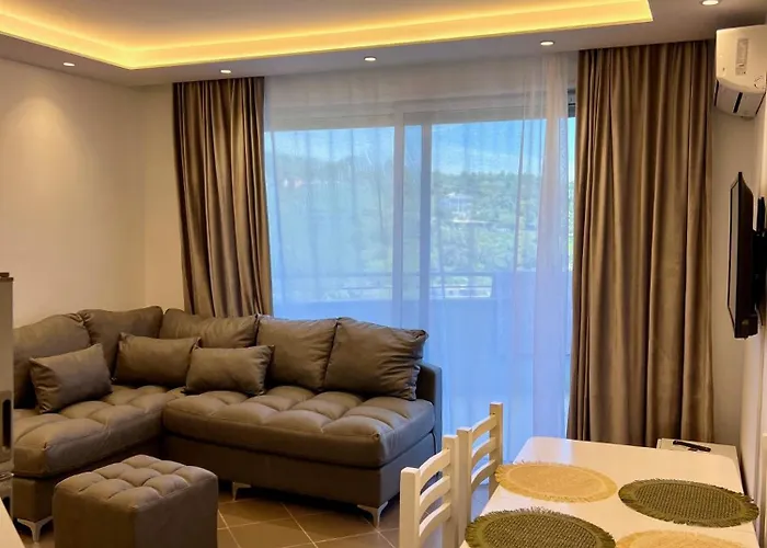 Summer Palace Lägenhet *